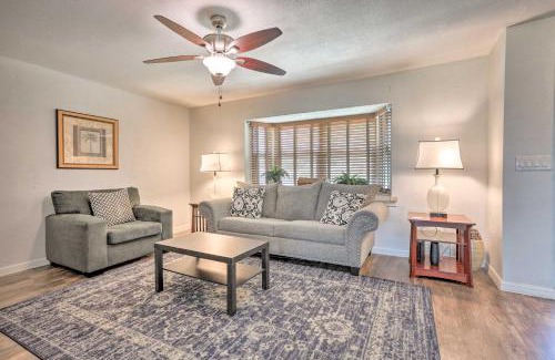 Deltona Lakes Casa | Deltona Lake House, Day Trip to Disney and Universal