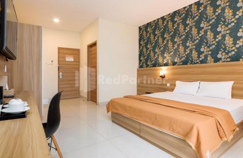 Karang Bolong Hotel | Deluma Hotel Syariah RedPartner