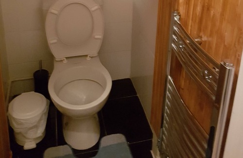 West Thornton Apartamento | Apartamento de lujo de 1 cama, totalmente amueblado con wifi y jardín trasero con garaje