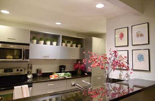 Oyster Pond Condominio | Condominio de lujo Dawn Beach totalmente equipado de 2 dormitorios (totalmente operativo, sin daños)