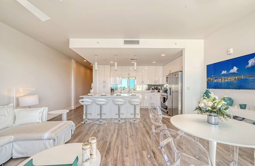 North Trail Condominio | Deluxe 2/2 Condo Pool View w/ 2 terraces Top Floor