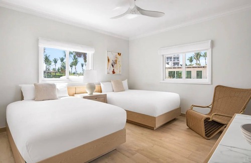 The Bight Complejo | Deluxe 2 BR Oceanview, All-Inclusive Suite at Alexandra Resort