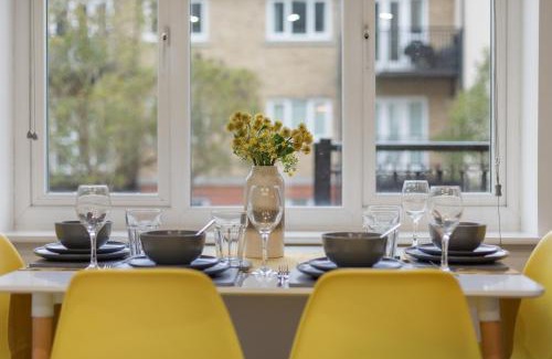 High Wycombe Apartamento | Deluxe 2 bed flat w/free parking