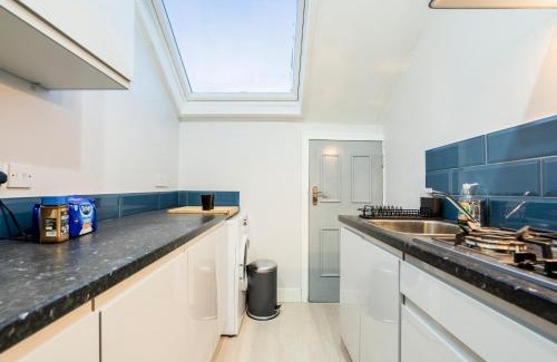 Moseley Apartamento | Deluxe 2-Bedroom Flat with Free parking