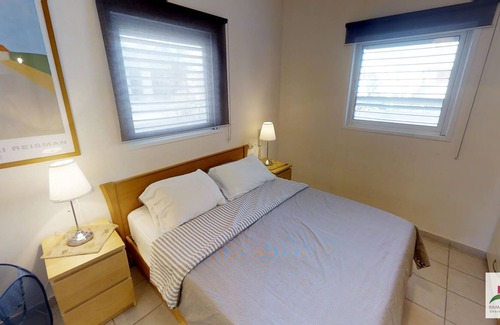 Ra'ananna Apartamento | Deluxe 2 bedrooms with sun balcony - Haprachim St