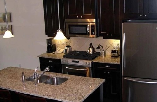 Westbank Condominio | Deluxe 2 floor Lakefront Condo with Pool