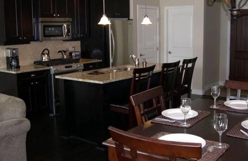Westbank Condominio | Deluxe 2 floor Lakefront Condo with Pool