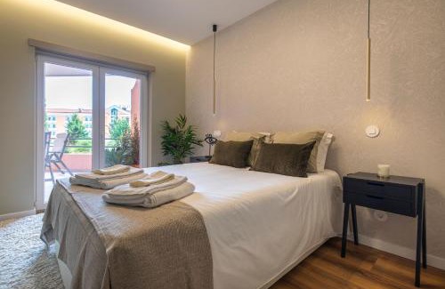 Carcavelos Apartamento | Deluxe 2BDR Apartment in Carcavelos by LovelyStay