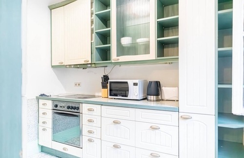 Neulerchenfeld Apartamento | Deluxe 3BR Apt Wiener Stadthalle