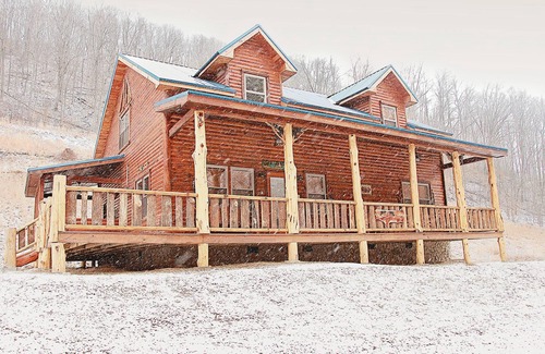 Pecks Mill Cabina | Deluxe 4 Bedroom Log Cabin