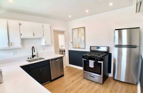 Arlington Condominio | Deluxe and Bright 3Br, King Bed,W/D,Parking