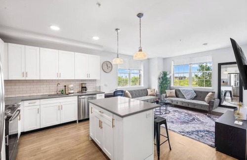 Hackensack River Waterfront Apartamento | Deluxe and Spacious 2 Bed Condo: 15 Mins to NYCnn