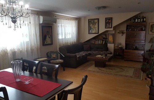 Cacak Apartamento | Deluxe apartment Alexander