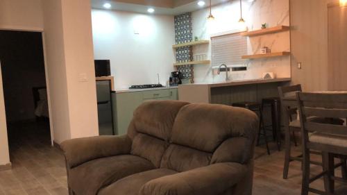 Valle Dorado Apartamento | Deluxe Apartment in Ensenada