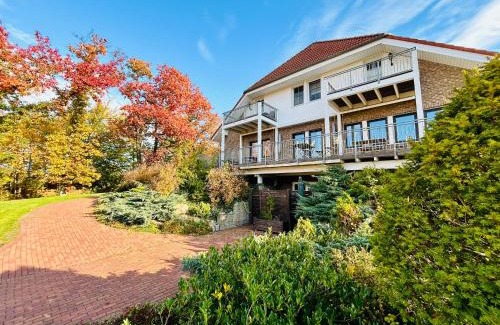 Altlandsberg Apartamento | Deluxe Apartment mit Terrasse und Frühstück im Hotel Reindahls