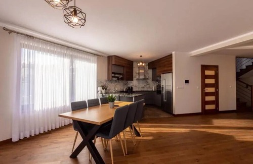Mizerna Apartamento | Deluxe Apartment