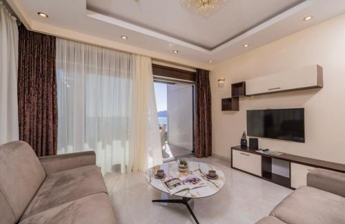 Becici Apartamento | Deluxe Apartments Shine