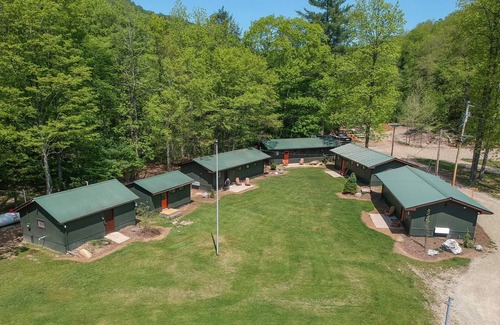 Hillsgrove Cabina | Deluxe Cabin F, Elk Creek Escape