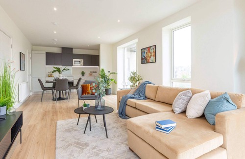 Inchicore Apartamento | Deluxe Central Two Bedroom Apartment by Blu Atlantic