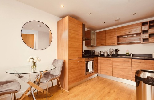 Leeds Apartamento | Deluxe City Apt, Beautiful River View&free Parking