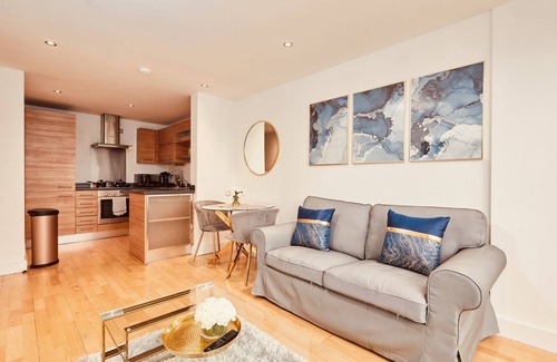 Leeds Apartamento | Apartamento-Vista al rio-De Lujo-Baño Privado