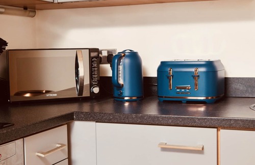 Leeds Apartamento | Deluxe City Apt, Riverside Canal View&free Parking