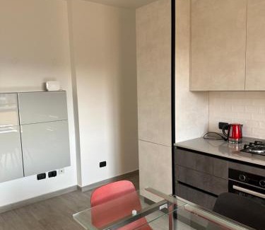 Castellanza Apartamento | Deluxe Comfortable suite with balconie