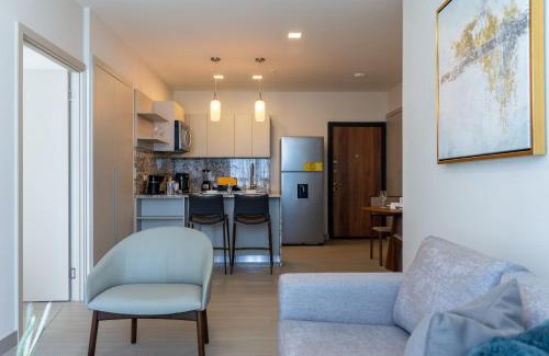 Costa del Este Apartamento | Deluxe Condo Suite 2BR