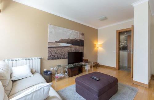 Foz do Douro Apartamento | Deluxe Condominium with Ocean View