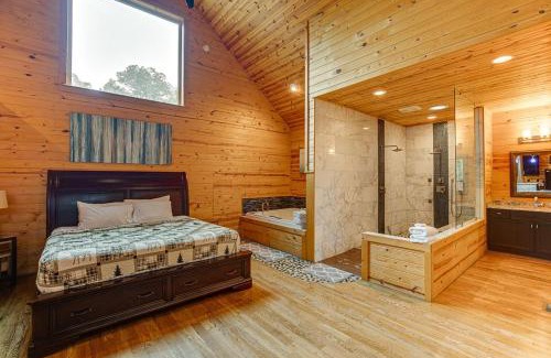 Cleveland Casa | Deluxe Couples Cabin on Creek