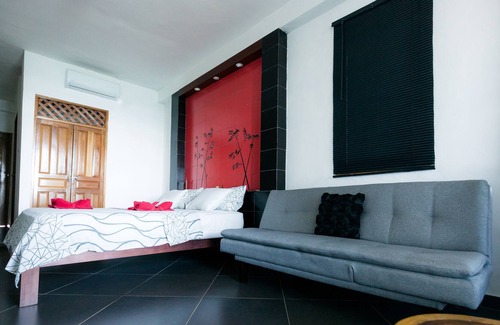 Torio Casa | Deluxe Double Room with Balcony and Sea View