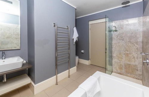 Knysna Central Apartamento | Deluxe Family Suite 105