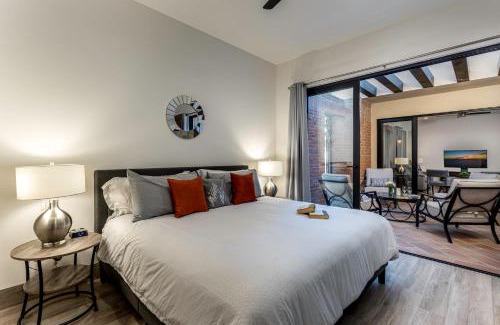 Los Cabos Casa | Deluxe Ground Floor 3 BR Sleeps 8 with Resort Amenities