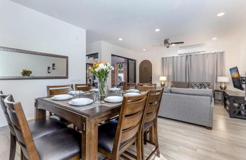 Los Cabos Casa | Deluxe Ground Floor 3 BR Sleeps 8 with Resort Amenities