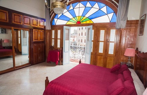 Old Havana Casa | Deluxe in Plaza Vieja - Executive Suite