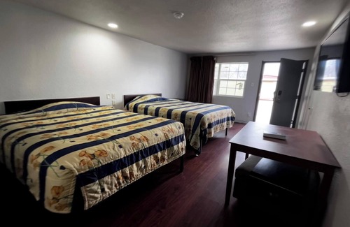 Grand Prairie Hotel | Deluxe Inn Motel By Oyo Grand Prairie Interstate 30