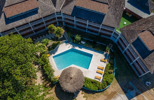 Port Royal Hotel | Deluxe King Harbor & Pool View