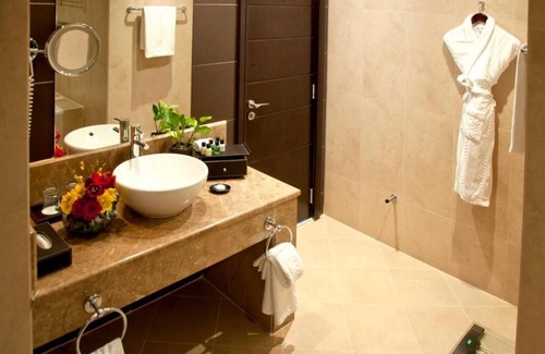Madinat Zayed Apartamento | Deluxe King Or Twin Room Near Madinat Zayed Mall