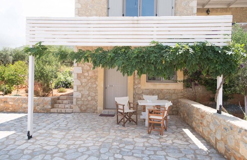 Riglia Casa | Deluxe King Size Studio - ALOE