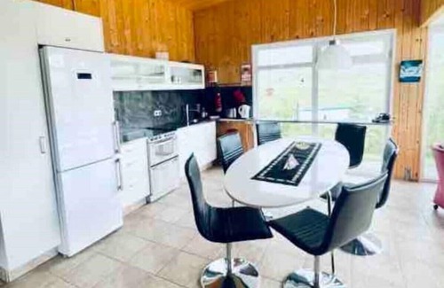 Olafsfjordur Cabaña | Deluxe Mountain Cottage, indoor hot tub