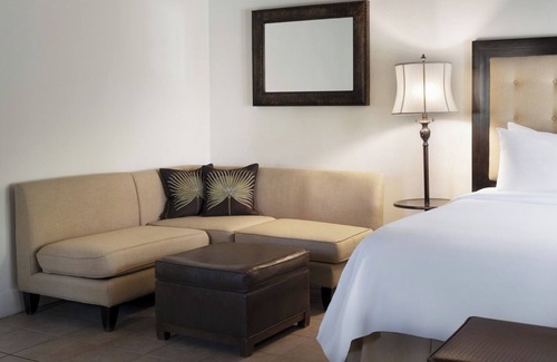 Borrego Springs Hotel | Deluxe Poolside Room, La Casa Del Zorro, Pet-Friendly, Golf Nearby, 5 Pools