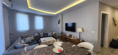 Golem Apartamento | Deluxe Private Apartment next to Grand Blue Fafa resort Golem