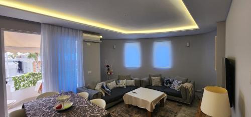 Golem Apartamento | Deluxe Private Apartment next to Grand Blue Fafa resort Golem