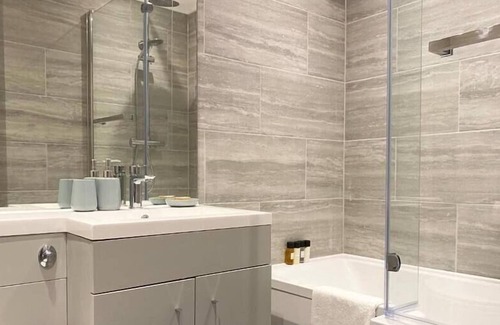 Rochester Condominio | Deluxe Rochester Apartment 2
