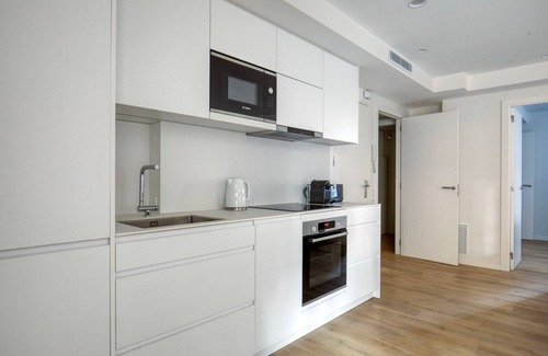 Sarria Apartamento | Deluxe Sarrià 2BR w/ Doorman, Renovated Recently, by Blueground