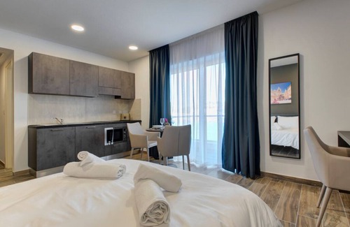 St. Paul's Bay Casa | Deluxe Seaview Studio