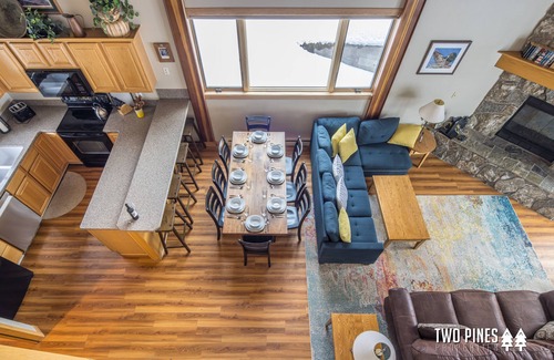 Big Horn Casa | Deluxe Ski-In/Out Home! Walking Distance to Resort ! Cozy Fireplace!