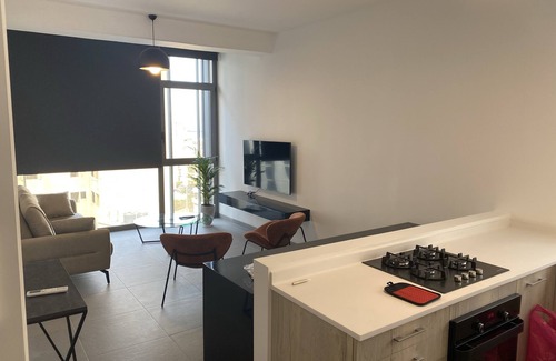 Sodeco Apartamento | Deluxe Stay in Vibrant Monot 22/24 Electricity