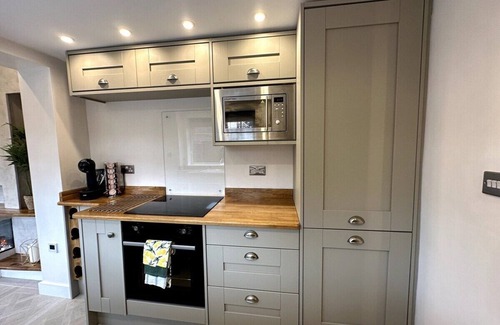 Hull Casa | Moderno-Casa-Baño Privado