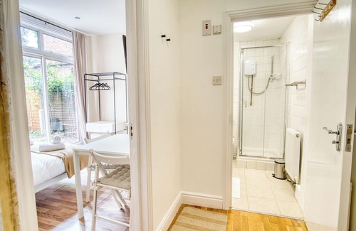 Fortune Green Apartamento | Deluxe studio 2, free parking, 5mls to C London